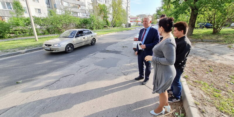 Сергей Макаров проверил качество ремонта городских дорог